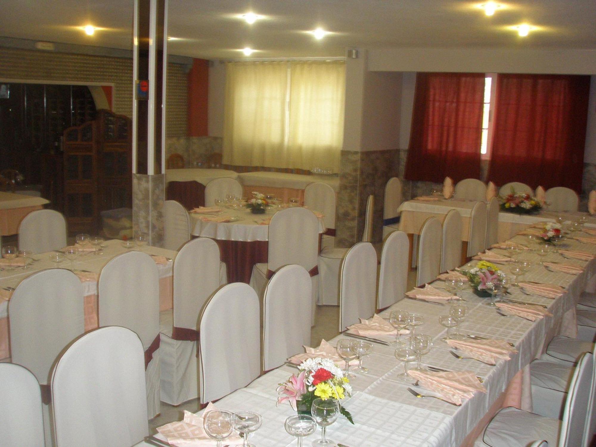 Hostal Mays Numancia de la Sagra Eksteriør billede